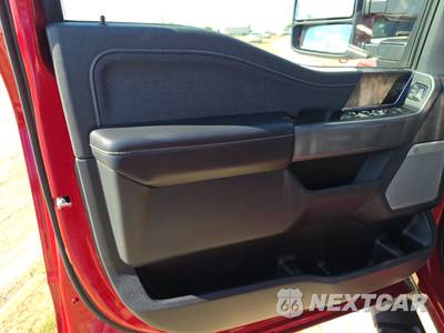 2024 Ford Super Duty F-250 Lariat Crew Cab Medium Bed - zdjęcie 9 z 18 - miniatura