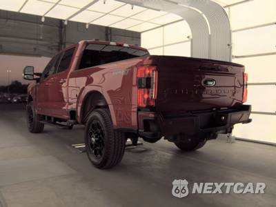 2024 Ford Super Duty F-250 Lariat Crew Cab Medium Bed - zdjęcie 6 z 18 - miniatura