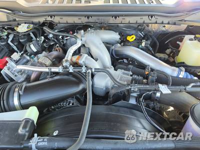 2024 Ford Super Duty F-250 Lariat Crew Cab Medium Bed - zdjęcie 15 z 18 - miniatura
