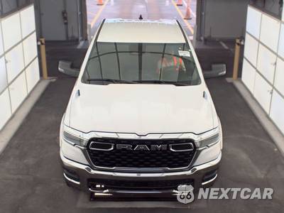 2025 Ram 1500 Big Horn Crew Cab Short Bed - zdjęcie 2 z 27 - miniatura