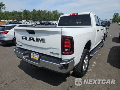 2025 Ram 2500 Big Horn Crew Cab Medium Bed - zdjęcie 4 z 33 - miniatura