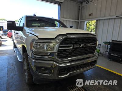 2024 Ram 2500 Big Horn Crew Cab Medium Bed - zdjęcie 2 z 30 - miniatura