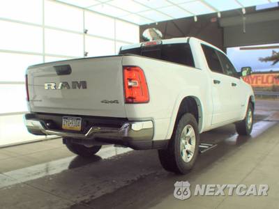 2025 Ram 1500 Big Horn Crew Cab Short Bed - zdjęcie 4 z 36 - miniatura