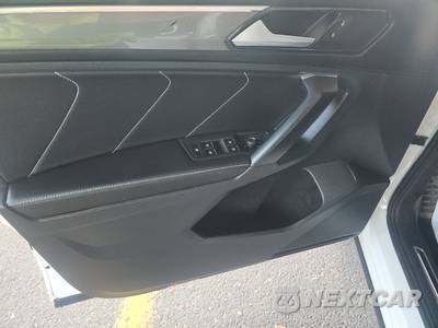 2023 Volkswagen Tiguan SE R-Line Black - zdjęcie 9 z 36 - miniatura