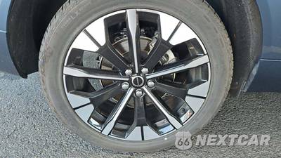 2026 Volvo XC60 B5 Plus - zdjęcie 22 z 24 - miniatura