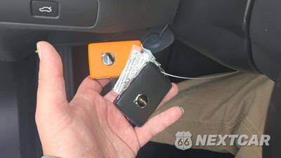 2026 Volvo XC90 B6 Plus 7-Passenger - zdjęcie 23 z 32 - miniatura