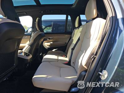 2026 Volvo XC90 B6 Plus 7-Passenger - zdjęcie 13 z 26 - miniatura