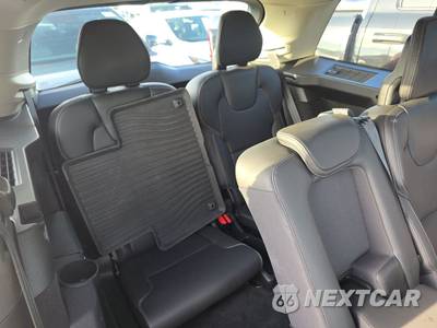 2026 Volvo XC90 B6 Ultra 7-Passenger - zdjęcie 14 z 20 - miniatura