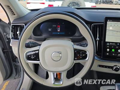 2026 Volvo XC90 B6 Ultra 7-Passenger - zdjęcie 10 z 27 - miniatura
