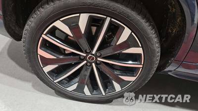 2026 Volvo XC90 B6 Plus 7-Passenger - zdjęcie 24 z 28 - miniatura