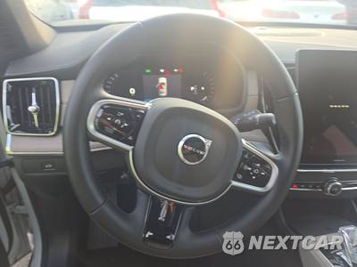2026 Volvo XC90 B6 Plus 7-Passenger - zdjęcie 10 z 25 - miniatura