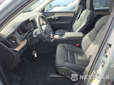 2026 Volvo XC90 B6 Plus 7-Passenger - zdjęcie 7 z 23 - miniatura