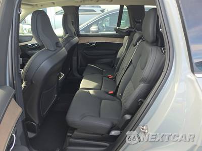2026 Volvo XC90 B6 Plus 7-Passenger - zdjęcie 13 z 23 - miniatura