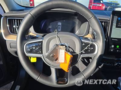 2026 Volvo XC60 B5 Ultra - zdjęcie 10 z 25 - miniatura