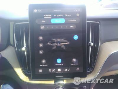 2026 Volvo XC60 B5 Plus - zdjęcie 17 z 33 - miniatura