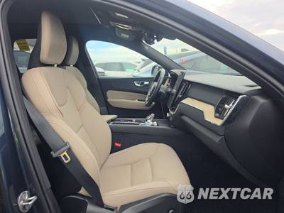 2026 Volvo XC60 B5 Plus - zdjęcie 8 z 27 - miniatura
