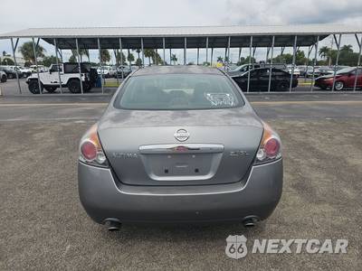 2008 Nissan Altima 2.5 SL Sedan - zdjęcie 5 z 58 - miniatura