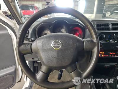 2004 Nissan Frontier XE Extended Cab Long Bed - zdjęcie 10 z 17 - miniatura