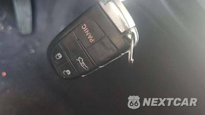 2016 Dodge Challenger SXT - zdjęcie 19 z 57 - miniatura
