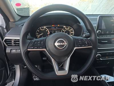 2026 Nissan Altima SV - zdjęcie 10 z 18 - miniatura