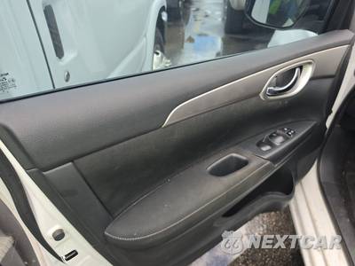 2015 Nissan Sentra SV - zdjęcie 9 z 18 - miniatura