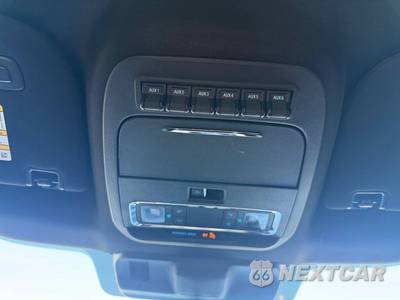 2025 Ford Super Duty F-450 Platinum Crew Cab Long Bed DRW - zdjęcie 34 z 75 - miniatura