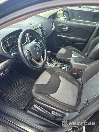 2014 Jeep Cherokee Latitude - zdjęcie 15 z 26 - miniatura