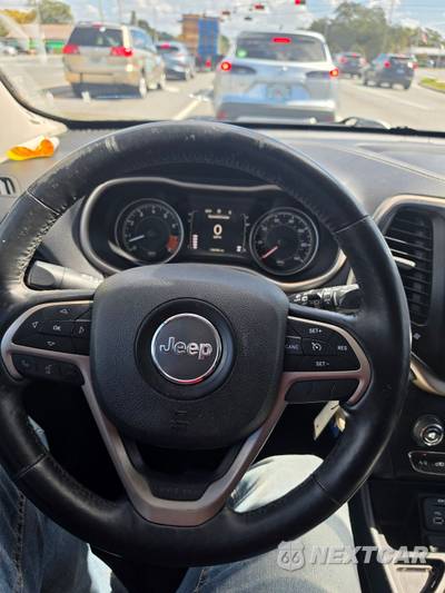 2014 Jeep Cherokee Latitude - zdjęcie 13 z 26 - miniatura