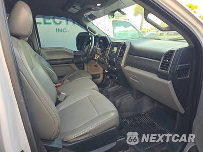 2018 Ford Super Duty F-450 Cab Chassis XL Crew Cab DRW - zdjęcie 8 z 17 - miniatura