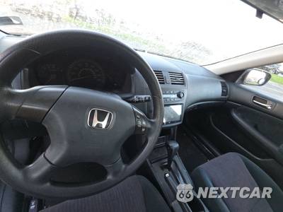 2003 Honda Accord Sedan LX - zdjęcie 11 z 37 - miniatura