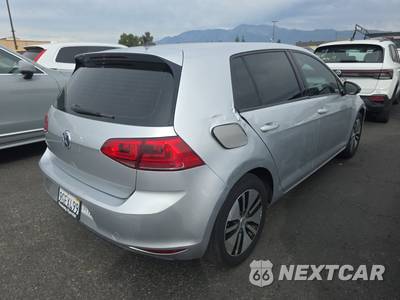 2016 Volkswagen e-Golf SE Hatchback - zdjęcie 4 z 55 - miniatura