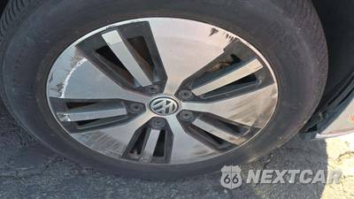 2016 Volkswagen e-Golf SE Hatchback - zdjęcie 43 z 55 - miniatura