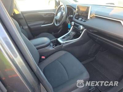 2023 Toyota RAV4 LE - zdjęcie 8 z 27 - miniatura