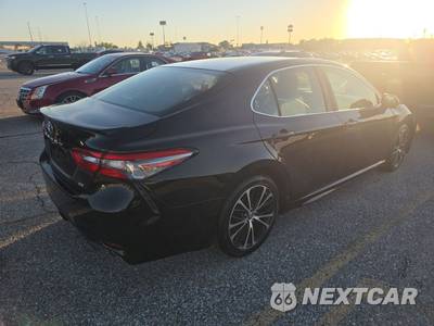 2018 Toyota Camry SE - zdjęcie 4 z 39 - miniatura