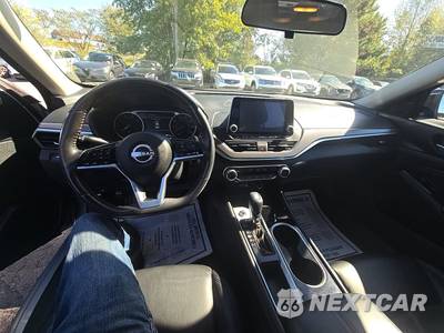 2023 Nissan Altima SR - zdjęcie 11 z 17 - miniatura