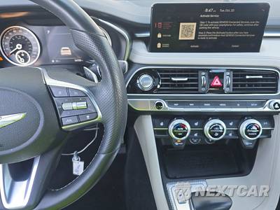 2023 Genesis G70 2.0T Standard - zdjęcie 11 z 27 - miniatura