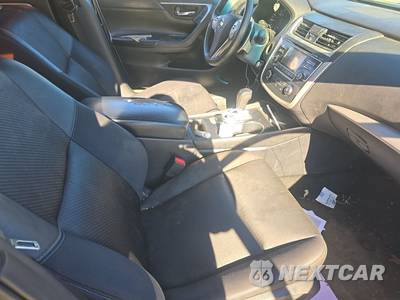 2017 Nissan Altima 2.5 SR - zdjęcie 8 z 50 - miniatura