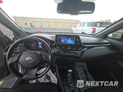 2018 Toyota C-HR XLE - zdjęcie 11 z 38 - miniatura