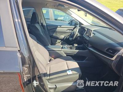 2024 Nissan Rogue SV - zdjęcie 8 z 36 - miniatura
