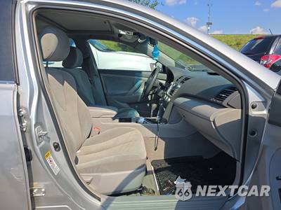 2008 Toyota Camry LE - zdjęcie 8 z 74 - miniatura