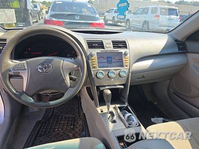2008 Toyota Camry LE - zdjęcie 11 z 74 - miniatura