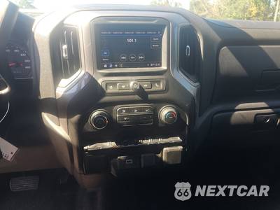 2020 Chevrolet Silverado 1500 Custom Crew Cab Short Bed 1CX - zdjęcie 11 z 18 - miniatura