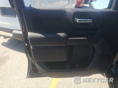 2020 Chevrolet Silverado 1500 Custom Crew Cab Short Bed 1CX - zdjęcie 9 z 18 - miniatura
