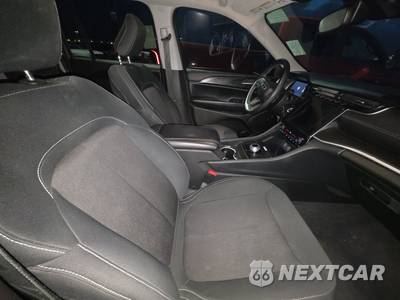 2023 Jeep Grand Cherokee Laredo - zdjęcie 8 z 32 - miniatura
