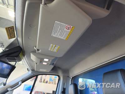 2023 Ford Transit 350 Cab Chassis - zdjęcie 18 z 28 - miniatura