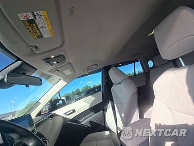2022 Toyota Corolla Cross L - zdjęcie 17 z 30 - miniatura