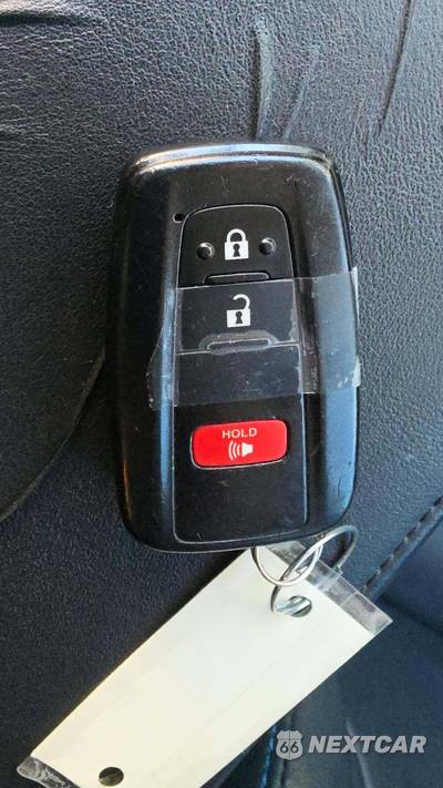2016 Toyota Prius Three Touring - zdjęcie 21 z 37 - miniatura