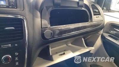 2014 Dodge Grand Caravan SXT 121.2" WB - zdjęcie 26 z 35 - miniatura