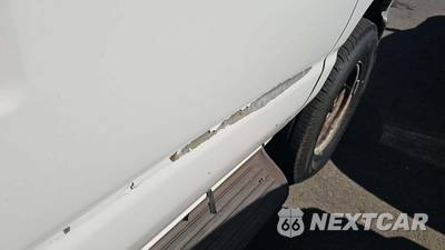 2014 Ford Super Duty E-350 Wagon XLT 138.0" WB - zdjęcie 29 z 39 - miniatura