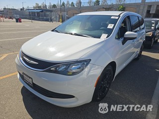 2017 Chrysler Pacifica LX 121.6" WB